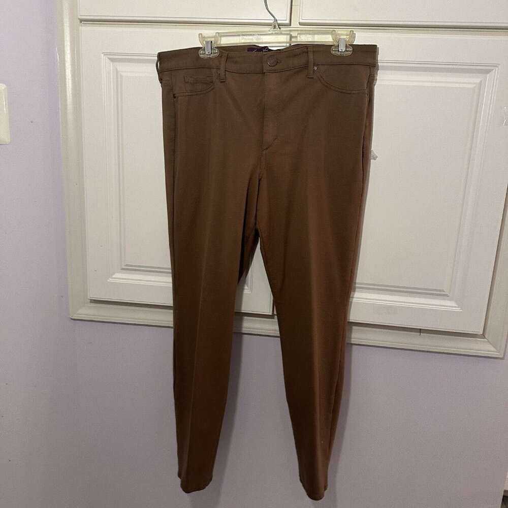 gloria vanderbilt Brown‎ Pants Size 16